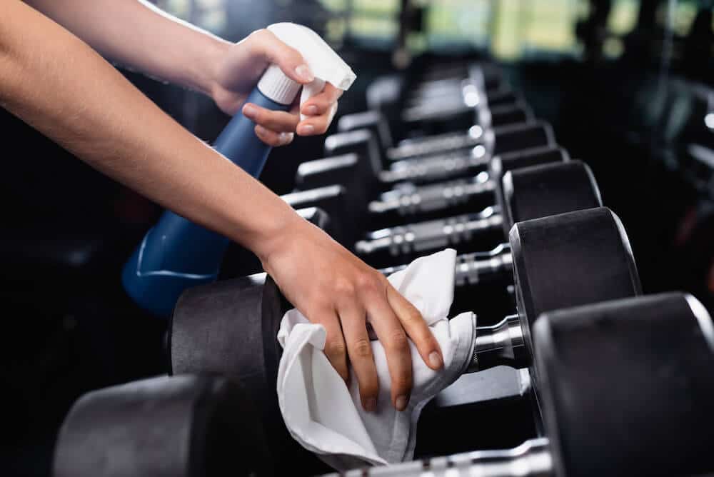 How-to-Maintain-a-Sanitary-Fitness-Center-clean-and-simple-cleaning